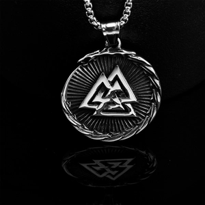Collana con ciondolo vichingo Valknut in acciaio inossidabile vintage con riflesso a specchio