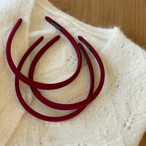 Serre-tête Fin en Tissu Satin Rouge Vin Rétro Coréen Bandeau Cheveux Minimaliste Fait Main pour Femme Accessoires Quotidien Nouvel An