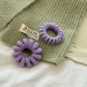 Set di due elastici a spirale viola in maglia con texture morbida dallo stile vintage