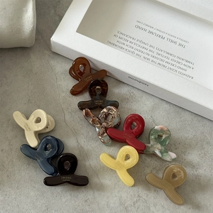Lot de mini pinces à cheveux colorées en acétate avec gravure dorée Sunshine sur fond gris
