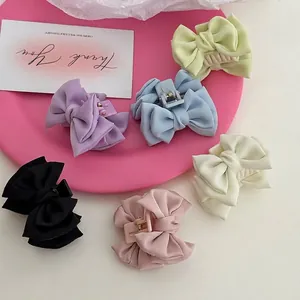 Barrette à Cheveux Nœud en Satin Doux Grande Pince à Cheveux Pince Requin pour Femme Élégant Style Coréen Accessoire de Mode