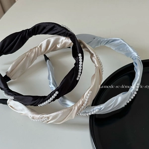 Serre-tête Élégant en Satin Torsadé Style Français Avec Fausse Künstliche Perle Bord Ondulé Plissé Accessoires Cheveux Femme Mariage