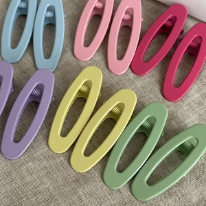 Fermagli per capelli ovali cavi in colori caramella opachi e tonalità macaron