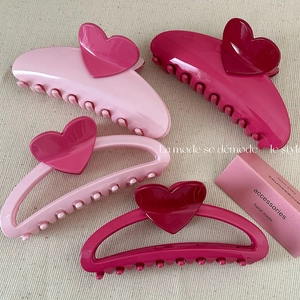 Korean Style Vibrant Heart Shaped Hair Claw Clips Large Plastic Color Block Shark Clip For Women Daily Hair Styling Accessories