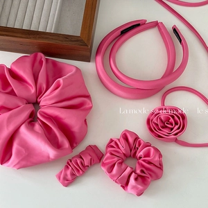 Elegant Pink Satin Floral Hair Accessories Elegant Ribbon Large Scrunchies Handmade Fabric Headband Hair Clips For Women