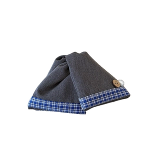 Faux poignets en sergé gris foncé avec bordure à carreaux bleus et blancs et boutons bois