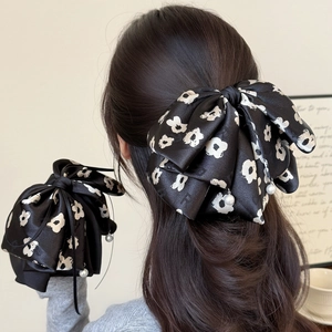 Barrette à Cheveux Nœud Satin Noir Floral Avec Pendentif Künstliche Perle d'Imitation Pince à Cheveux pour Femmes Accessoires