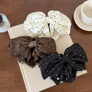 Three-piece elegant bow hair clips with heart pattern and hanging pearls in three colors
