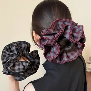 Coleteros de cuadros grandes en gris y púrpura para moños y coletas de mujer