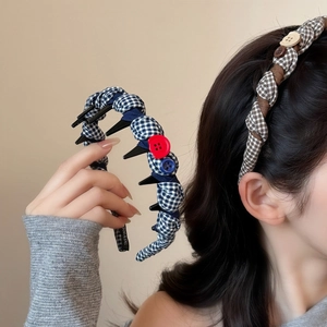 Serre-Tête Vintage en Tissu à Carreaux Avec Dents Antidérapantes et Boutons Décoratifs Bandeau Plaid pour Femmes Mode