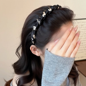 Koreanischer Stil Schwarz Weiß Floral Twist Stirnband Stoff Geflochten Rutschfestes Haarband Damen Haarschmuck