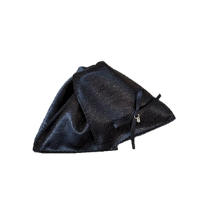 Pince à cheveux en satin noir scintillant avec nœud élégant et petit pendentif en métal