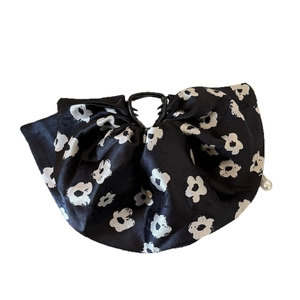 Elegant black and white floral print ribbon hair claw clip with a decorative white pearl
