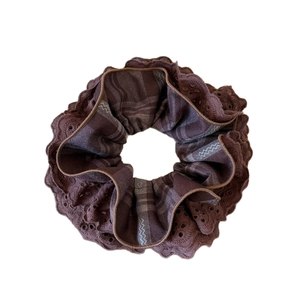 Lace plaid four-layer scrunchie in dark brown coffee color with elegant vintage design