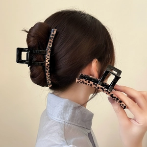 French Vintage Leopard Print Acetate Hair Claw Large Shark Clip Handmade Geometric Hair Accessories For Women Daily