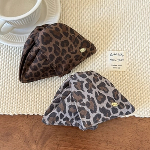 Fashionable leopard print shark hair claw clips with premium gold metal label accents