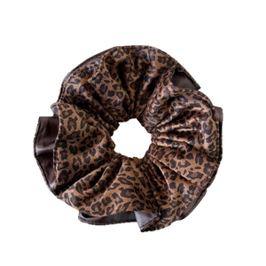 Vintage leopard print scrunchie made of premium faux leather and fabric for women