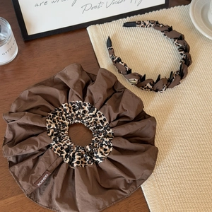 Leopard print pleated oversized scrunchie and headband set with fashion fabric label