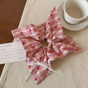 Elastico per capelli a quadri rosa con cuori rossi, pizzo bianco e fiocco sottile