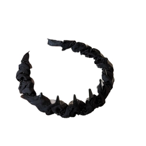 Serre-tête gothique en dentelle noire avec pointes pour un look punk et élégant