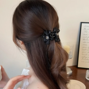 Exquisite Haarklammer mit schwarzer Spitzenblume und Strass für elegantes Styling
