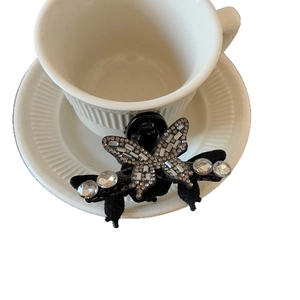 Elegante molletta per capelli nera con strass argentati e cristalli per acconciature
