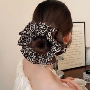 Chouchou en Tissu Chiffon Imprimé Léopard Double Couche Plissé Grand Élastique à Cheveux Accessoires de Coiffure Vintage Femme