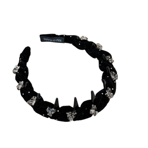 Diadema trenzada de terciopelo negro hecha a mano con cristales y peine de sujeción