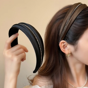 Cerchietto Largo con Strass Vintage per Donna Colore Maillard Fascia per Capelli in Tessuto Imbottito Accessori per Capelli Moda Retro