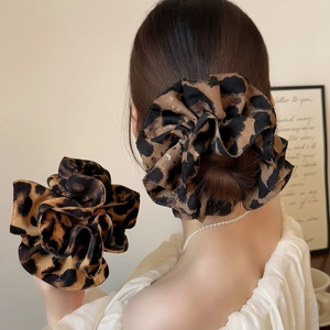 Vintage Leopard Print Scrunchies For Women Handmade Ruched Fabric Hair Ties Fashion Elastic Ponytail Holder Hair Accessory