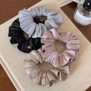 Elegant Silky Gauze Pleated Hair Scrunchie With Gold Metal Tag Elastic Hair Band For Women Fashion Hair Accessories