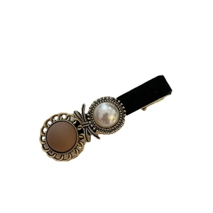 Eleganter Perlen-Haarclip im Retro-Stil mit schwarzem Samt und Bronze-Finish für Damen