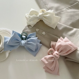 Pince à Cheveux Nœud en Satin Douce Grande Pince Requin en Tissu Satin pour Femmes Filles Accessoire de Cheveux Style Coréen