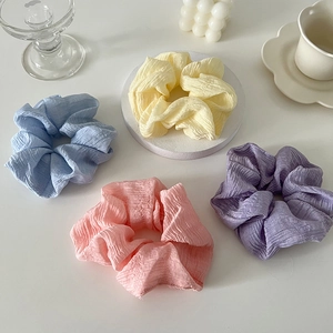 Lot de chouchous plissés aux couleurs pastel bleu, jaune, rose et violet pour cheveux