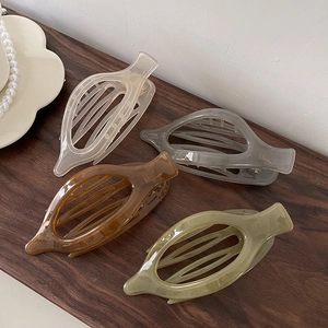 Korean Style Translucent Plastic Large Hair Claw Clip Geometric Hollow Hairgrip Elegant Morandi Color Hair Catch Barrette For Women