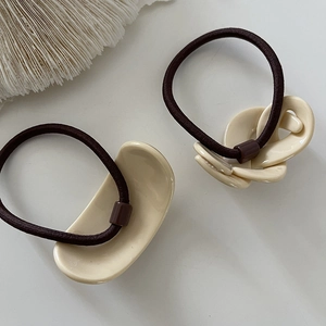 Japanese retro twist ponytail hair tie set with cream acrylic charms and brown elastics