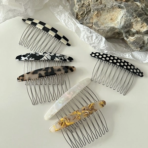 Lot de peignes à cheveux minimalistes à motifs marbrés et à carreaux avec dents en métal