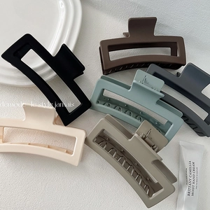 Extra Large Matte Rectangular Hair Claw Clip For Thick Hair Strong Hold Geometric Hollow Shark Clip Women Styling Accessories