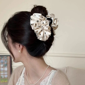Polka dot fabric hair claw clip with pearls for elegant women daily hairstyle