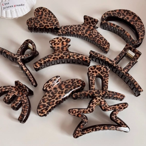 Lot de pinces à cheveux chic à motif léopard avec diverses formes géométriques en résine
