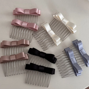 Set di pettini per capelli con fiocchi in raso multicolore per acconciature eleganti