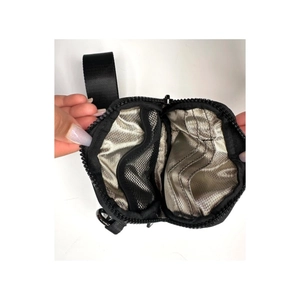 Kompakte schwarze wasserdichte Nylon-Geldbörse mit Handschlaufe und Netzfächern
