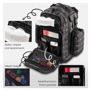 Wasserdichter Camo Taktischer Rucksack mit Multifunktionsfächern und Feuchttuchspender