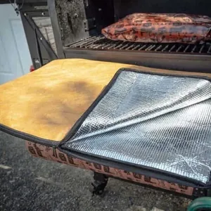 Insulated waterproof camping BBQ cooler bag with heat-resistant thermal aluminum foil lining