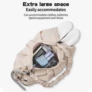 Borsa sportiva beige extra large in nylon con scomparto per scarpe e spazio impermeabile