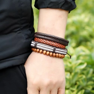 Retro multi-layer woven leather bracelet set with brown wood beads for men and women