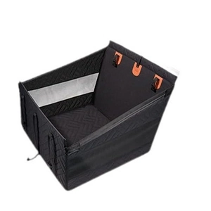 Waterproof car pet seat with black quilted fabric and reflective strips for safe travel
