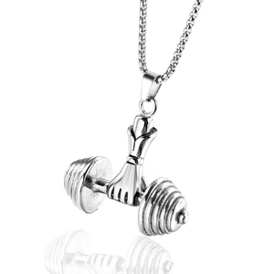 Collana fitness in acciaio inossidabile con ciondolo a forma di mano che impugna manubrio