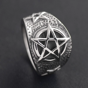Punk style stainless steel pentagram ring with vintage hammered finish for men