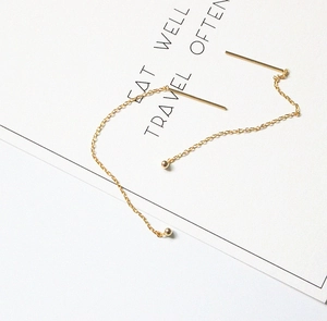 Boucles d'oreilles traversantes minimalistes en acier inoxydable plaqué or 18 carats avec billes